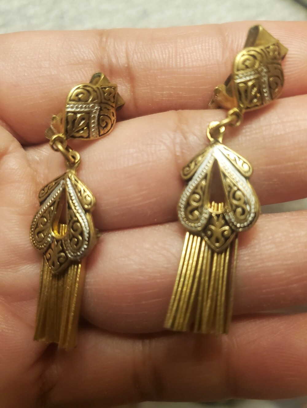 Vintage Gold Tone Fringe Tassel Clip-On Earrings Art Deco Style - Picture 6 of 7